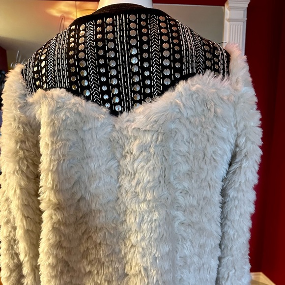 FABULOUS FURS STYLISH VEGAN JACKET - Picture 3 of 5